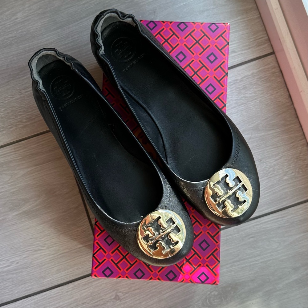 Tory Burch Women's Minnie Travel Ballet Flats - Black / Gold Size 8